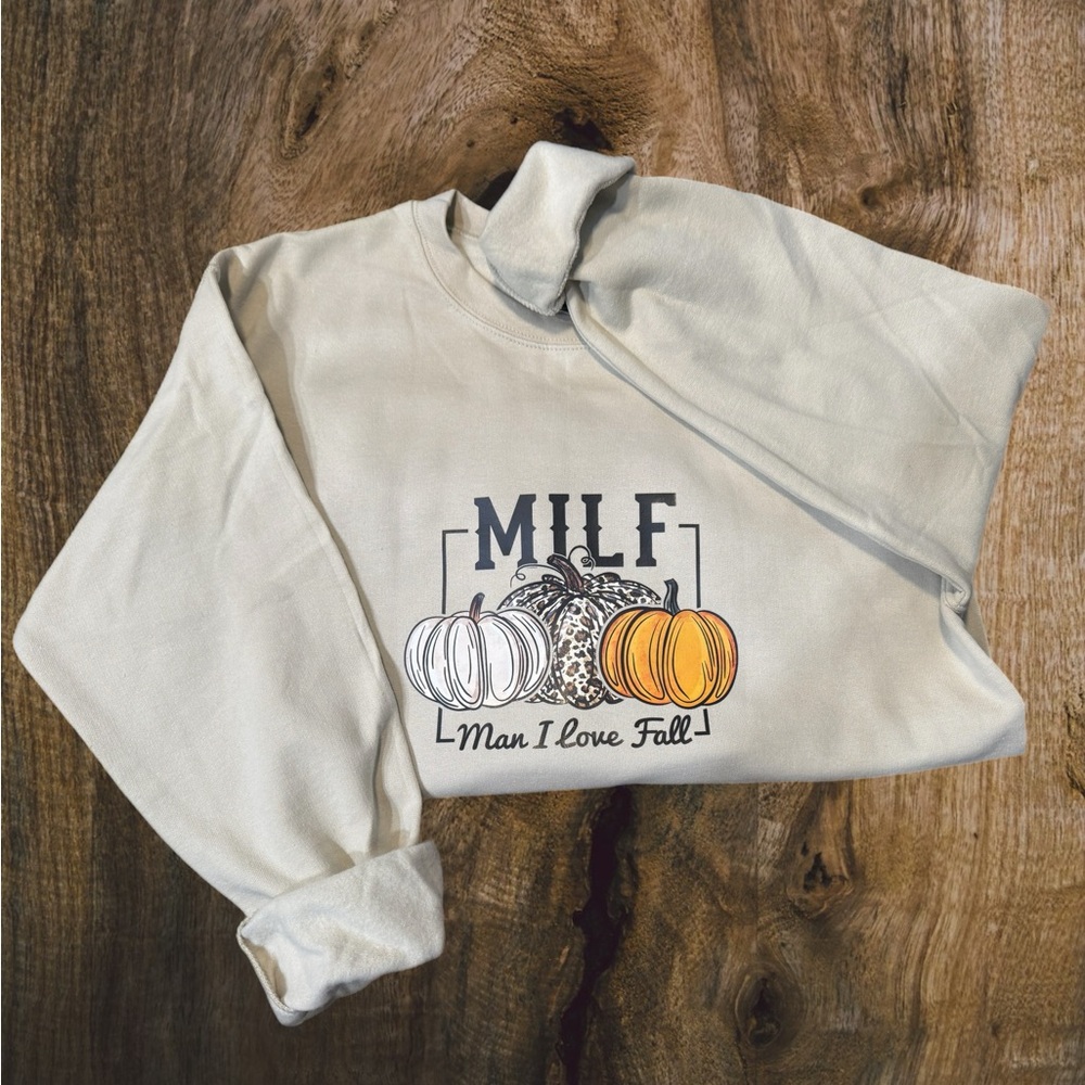 Cream Sweatshirt with Fall Pumpkin Design